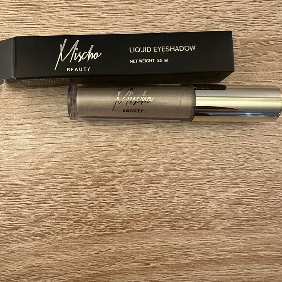 MISCHO BEAUTY Limited Edition - Mischo Beauty Liquid Eyeshadow in Ijama - Picture 1 of 4